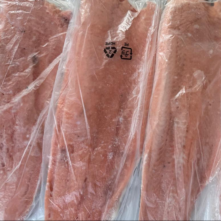 Caja de 10kg Filete Salmón Atlántico 3-4 lb con piel iQF (* Solo retiro en tiendas)