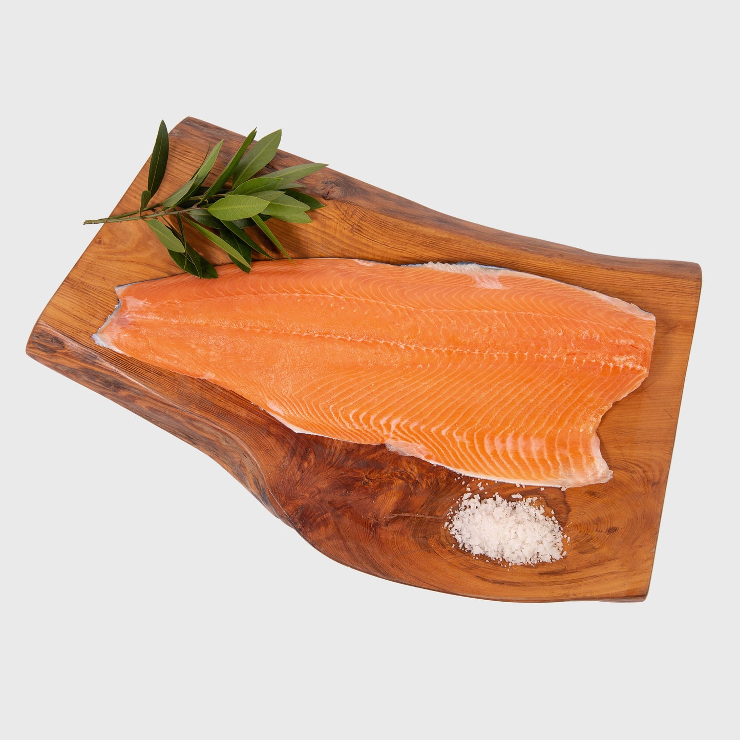 Filete Salmón Atlántico con Piel, Pieza de 1,3 Kg aprox. ($21.500 precio x kg)